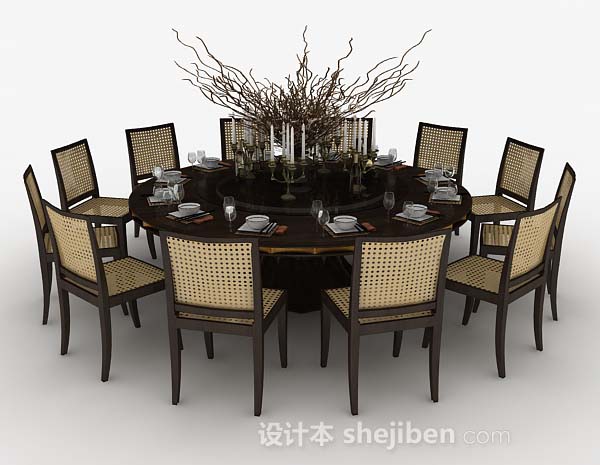 棕色木质圆形餐桌